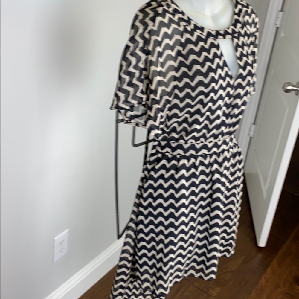 Alice Moon Collection dress - Picture 3 of 5